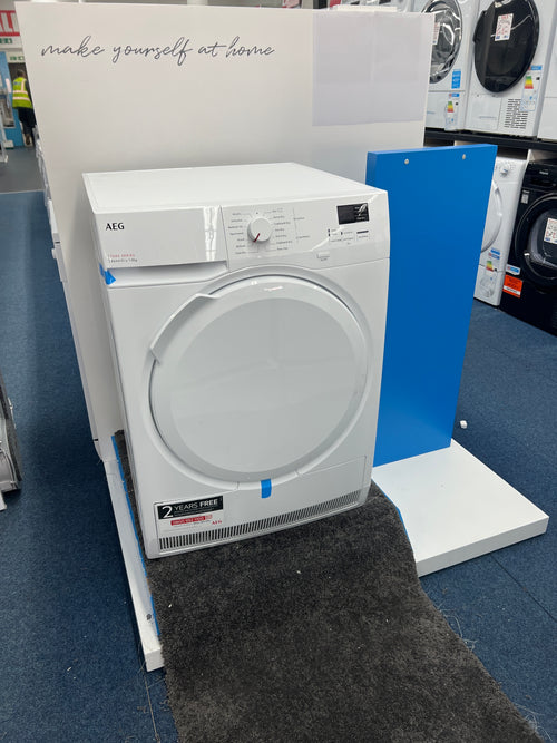 AEG TR708L0B - 7000 Series White 8KG Heat Pump Condenser Dryer - A++ energy - Unboxed