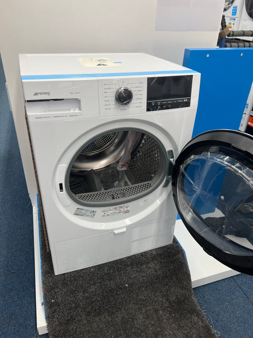 Smeg DNP83SEUK - White 8KG Heat Pump Condenser Dryer - A+++ energy - Unboxed